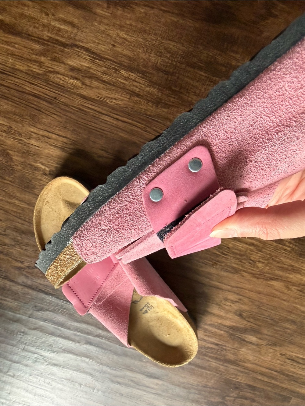 Birkenstock Oita sandals in Candy Pink suede - Picture 5 of 8